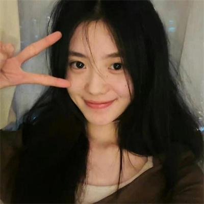 推手推车的男人